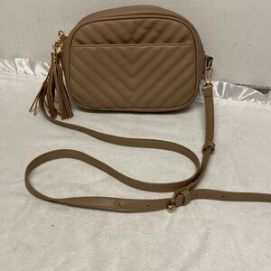 Crossbody lola mae Quilted Crossbody Bag, Medium Lightweight Shoulder Purse Top